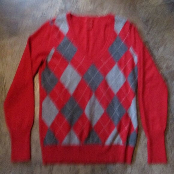 Lambswool V-neck Argyle sweater Size Smalll - Picture 2 of 7